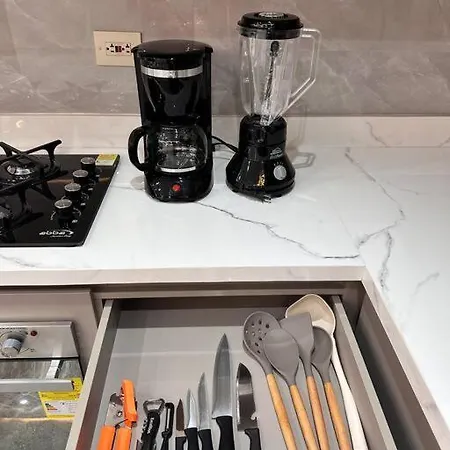 Moderno Y De Lujo