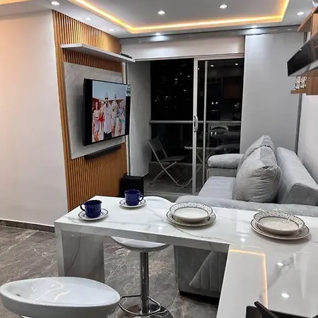 Moderno Y De Lujo Apartamento